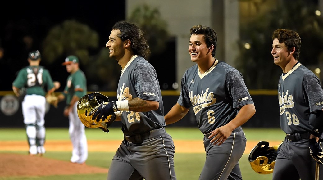 FIU vs UM