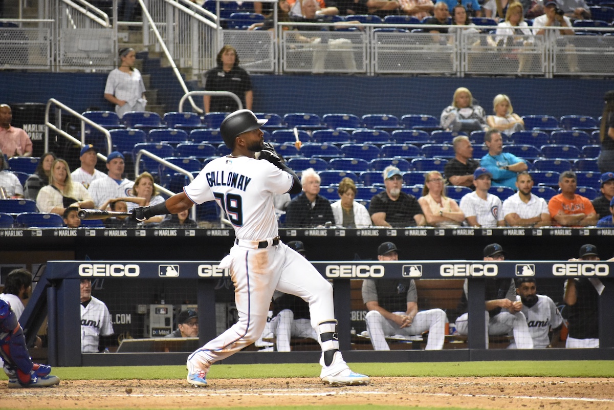 Lopez stranded by Marlins