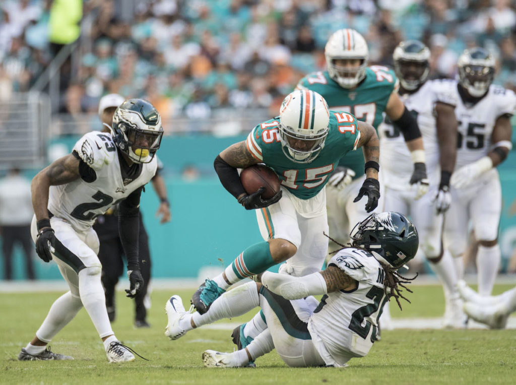 Fins beat the Eagles