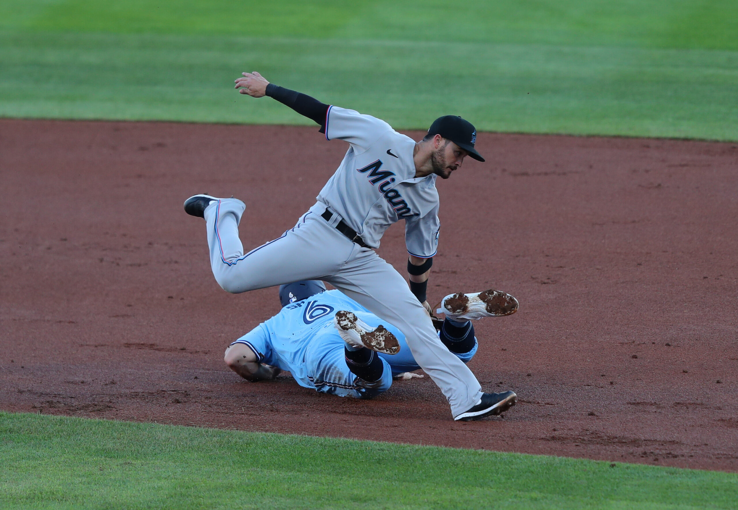 Miami Marlins win extras