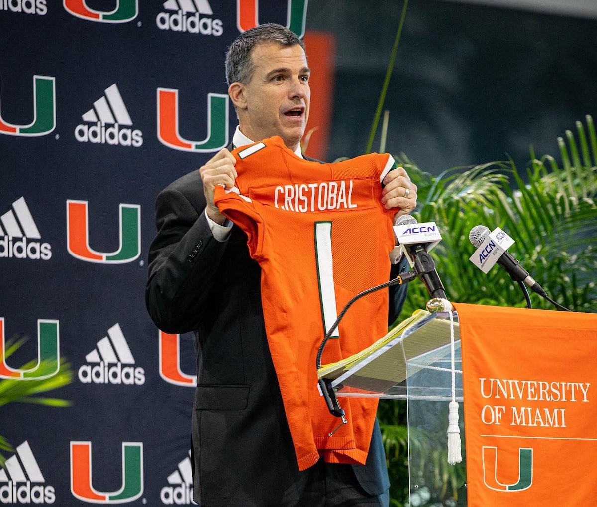 Cristobal Crystal Ball Canes'