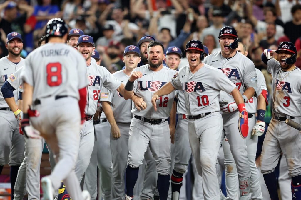 TREA TURNER GO-AHEAD GRAND SLAM FOR THE USA