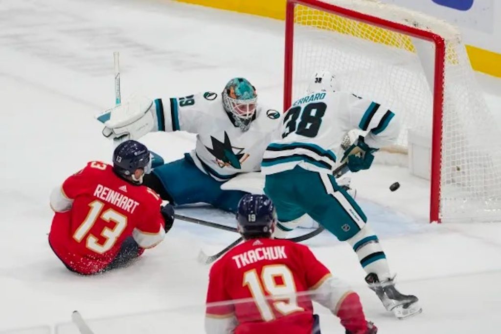 Panthers Sharks Reinhart Stolarz