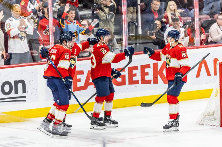 Reinhart Panthers Blackhawks Sunday