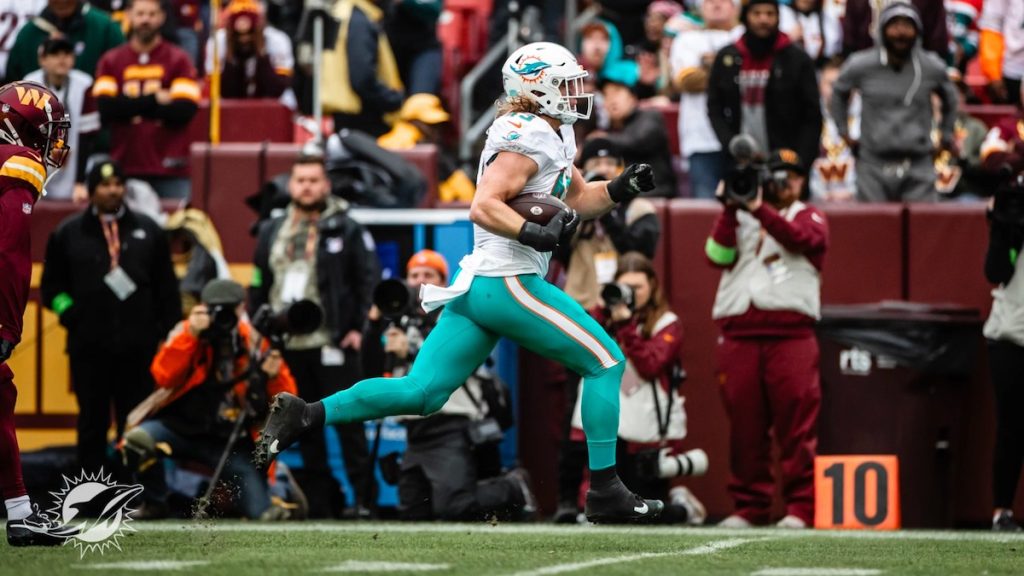Dolphins Commanders Ninth Win