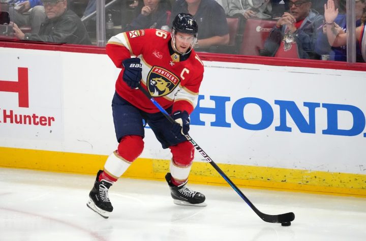 Panthers Blow Lead Islanders