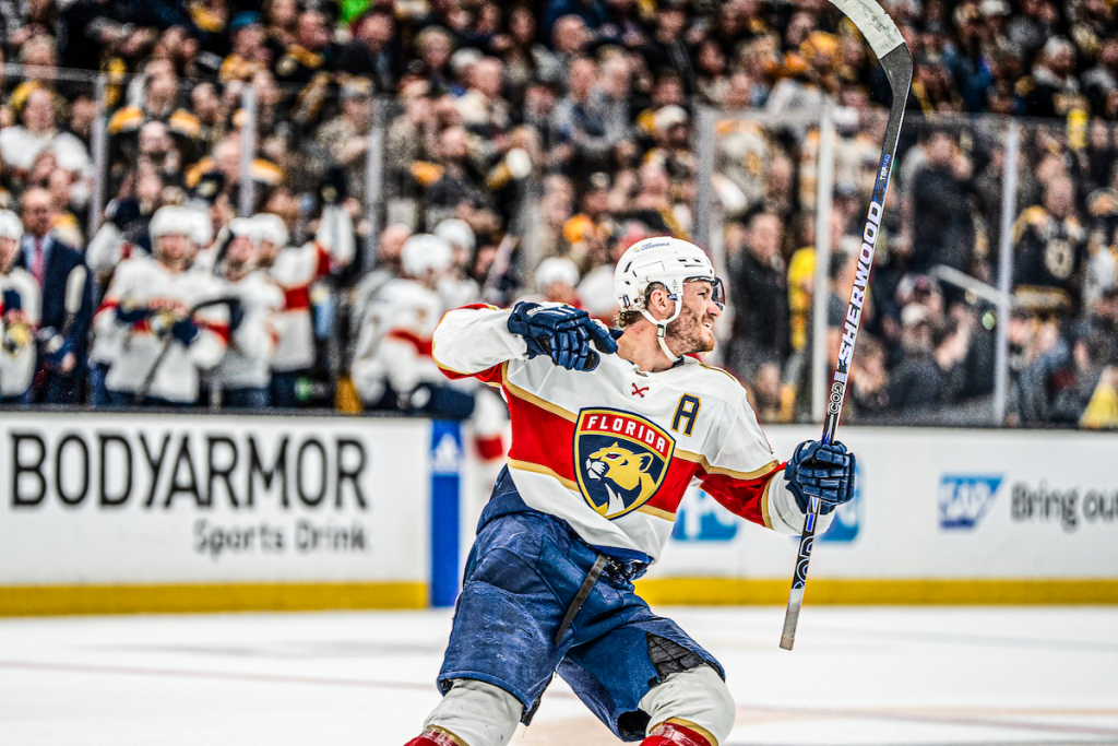 Panthers Knock Out Bruins