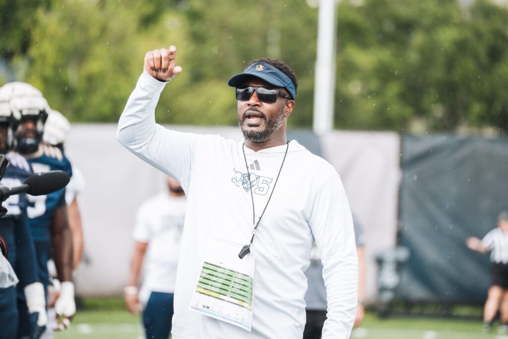 Willie Simmons Coach's Show