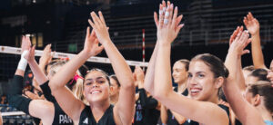 FIU Volleyball split two matches